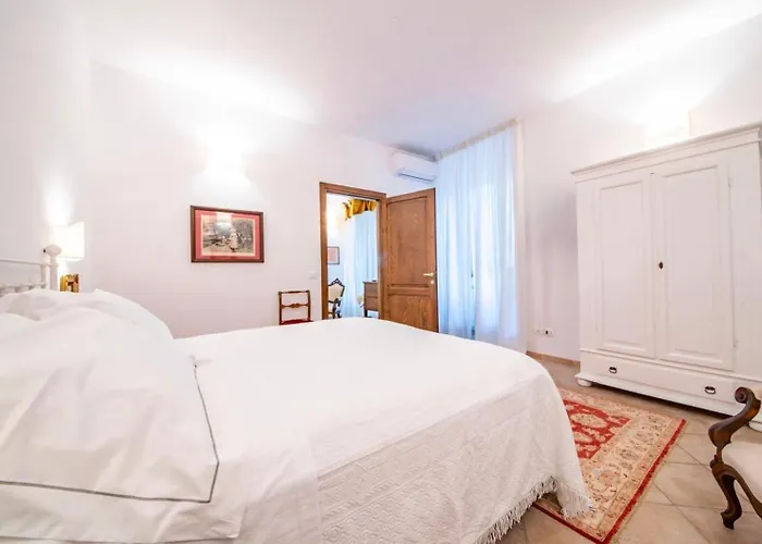 Saint Francis Apartment
